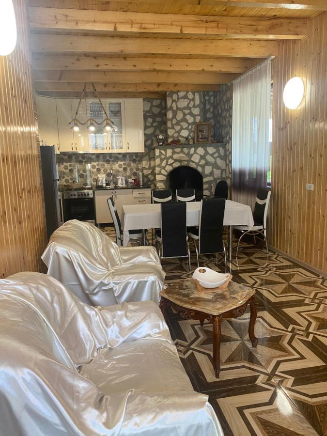 Kirta Hotel Gordi ภายนอก รูปภาพ